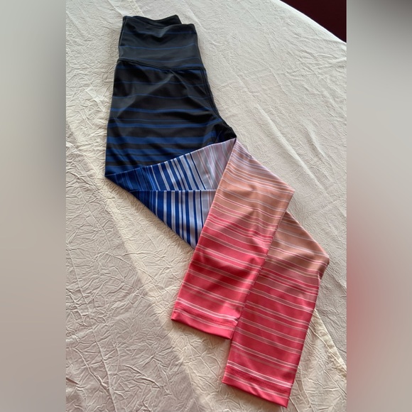 Beyond Yoga Lux Summer Shades Ombré Striped Leggings Size Small - Picture 9 of 14